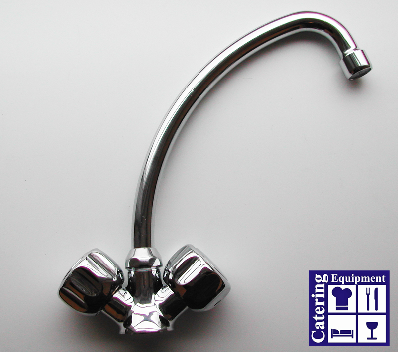 Single mount monobloc mixer spout tap